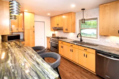 2545  Brookside Ln, Brookfield, WI 53005 - Photo 10