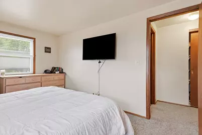 811  Dreifuerst Rd #815, Plymouth, WI 53073 - Photo 10