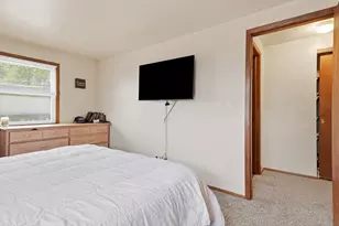 811 Dreifuerst Rd, Plymouth, WI 53073 - Photo 10