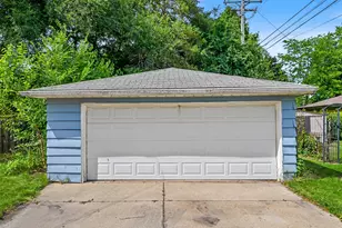 5558 W Donna Dr, Brown Deer, WI 53223 - Photo 24