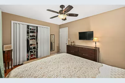 5558 W Donna Dr, Brown Deer, WI 53223 - Photo 14
