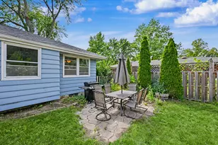 5558 W Donna Dr, Brown Deer, WI 53223 - Photo 4