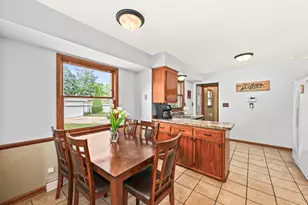 5558 W Donna Dr, Brown Deer, WI 53223 - Photo 10