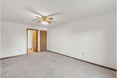 364  Minz Park Cir #5, West Bend, WI 53095 - Photo 14