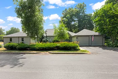 207  Pine Ter, Oconomowoc, WI 53066 - Photo 2