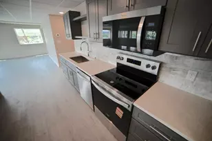 1410 E Capitol Dr, Shorewood, WI 53211 - Photo 10