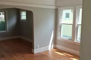 5553 N 32nd St, Milwaukee, WI 53209 - Photo 8