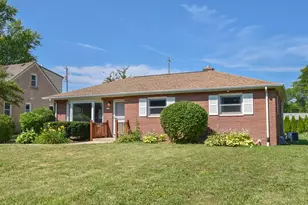 8935 N Navajo Rd, Bayside, WI 53217 - Photo 4