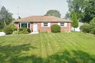 8935 N Navajo Rd, Bayside, WI 53217 - Photo 1
