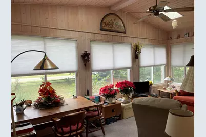 W5550  Oakdale Dr, Germantown, WI 53950 - Photo 8