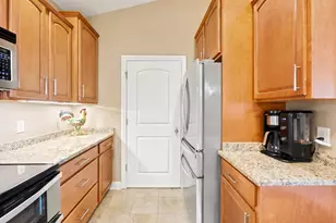 173 N Lapham St, Oconomowoc, WI 53066 - Photo 10