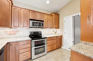 173 N Lapham St, Oconomowoc, WI 53066 - Photo 8