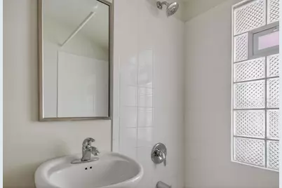 3529 N 11th St, Milwaukee, WI 53206 - Photo 28