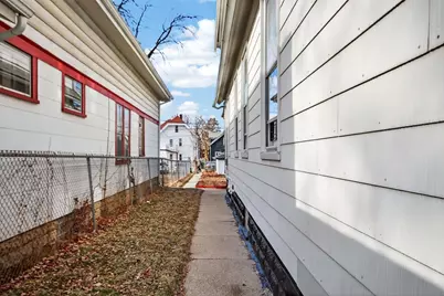 3529 N 11th St, Milwaukee, WI 53206 - Photo 38