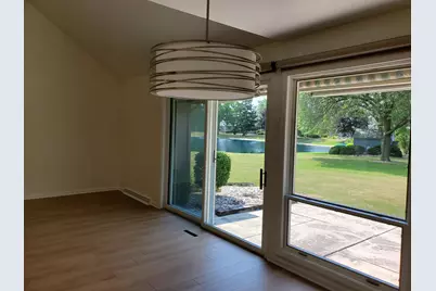 2333 W Cumberland Ct, Mequon, WI 53092 - Photo 6