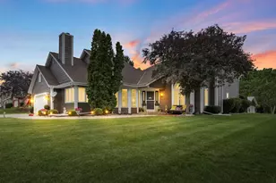13400 W Linfield Dr, New Berlin, WI 53151 - Photo 4