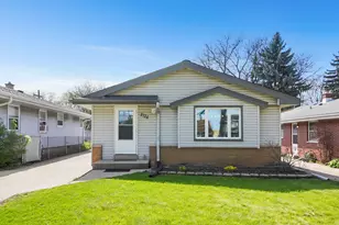 2125 N 113th St, Wauwatosa, WI 53226 - Photo 2