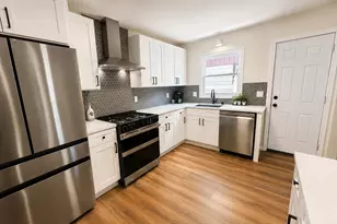4646 N 72nd St, Milwaukee, WI 53218 - Photo 8