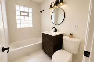 4646 N 72nd St, Milwaukee, WI 53218 - Photo 16