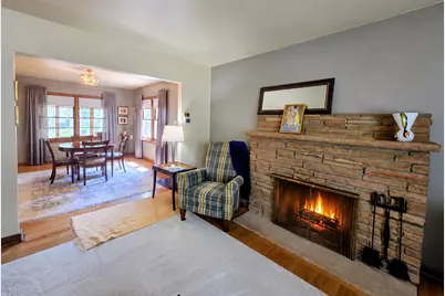 14345  Hyland Dr, Brookfield, WI 53005 - Photo 8