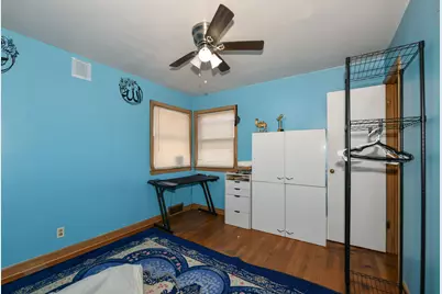 3342 S 26th St, Milwaukee, WI 53215 - Photo 10