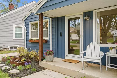 2011 N 85th St, Wauwatosa, WI 53226 - Photo 2