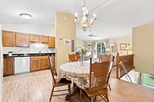 820 Devonshire Ln, West Bend, WI 53090 - Photo 10