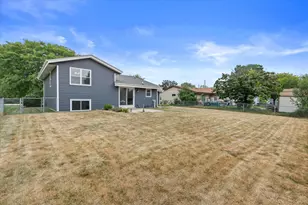 3731 E Puetz Rd, Oak Creek, WI 53154 - Photo 38