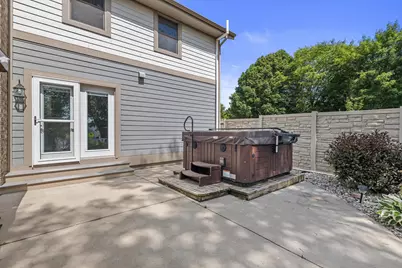 2802  Coventry Ln, Waukesha, WI 53188 - Photo 6