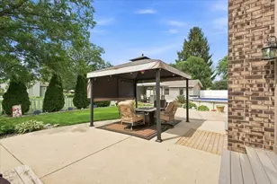 2802 Coventry Ln, Waukesha, WI 53188 - Photo 42