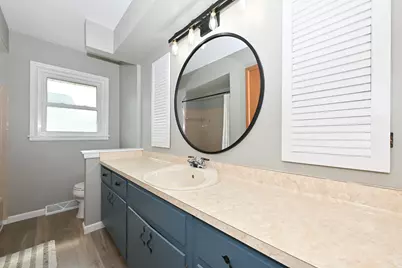 5989  Sugarbush Ln, Greendale, WI 53129 - Photo 12