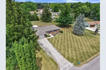 W152N5427  Badger Dr, Menomonee Falls, WI 53051 - Photo 28