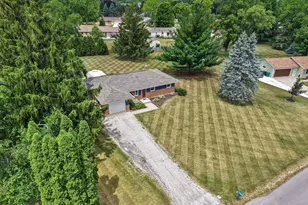 W152N5427 Badger Dr, Menomonee Falls, WI 53051 - Photo 28