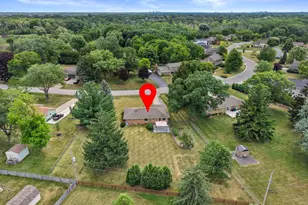 W152N5427 Badger Dr, Menomonee Falls, WI 53051 - Photo 24