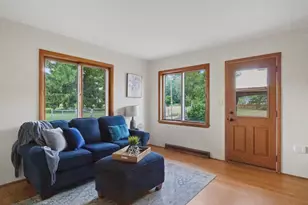 W152N5427 Badger Dr, Menomonee Falls, WI 53051 - Photo 12