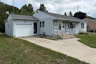 2010 12th St, Two Rivers, WI 54241 - Photo 2