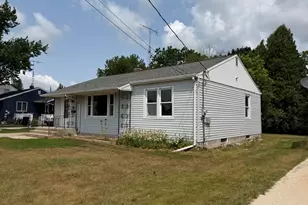 2010 12th St, Two Rivers, WI 54241 - Photo 8