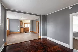 1327 Wood St, La Crosse, WI 54603 - Photo 4