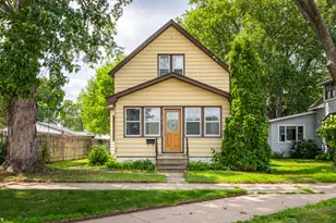 1327 Wood St, La Crosse, WI 54603 - Photo 2