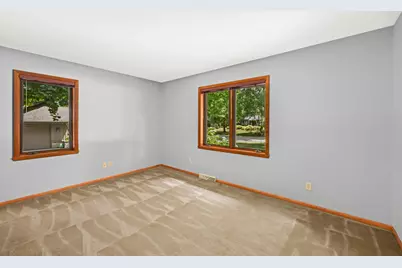 17850  St James Rd, Brookfield, WI 53045 - Photo 12