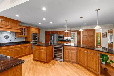 W318N1050  Huckleberry Way, Delafield, WI 53018 - Photo 16