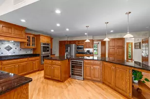 W318N1050 Huckleberry Way, Delafield, WI 53018 - Photo 16