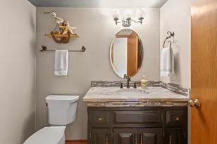 W318N1050 Huckleberry Way, Delafield, WI 53018 - Photo 36
