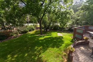 W318N1050 Huckleberry Way, Delafield, WI 53018 - Photo 64