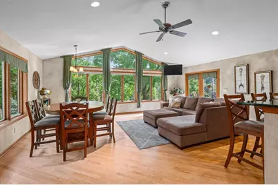 W318N1050  Huckleberry Way, Delafield, WI 53018 - Photo 22