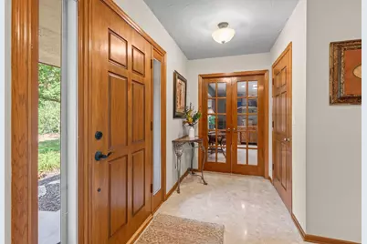 W318N1050  Huckleberry Way, Delafield, WI 53018 - Photo 4