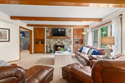 W318N1050  Huckleberry Way, Delafield, WI 53018 - Photo 10