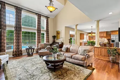 2125  Carriage Hills Dr, Delafield, WI 53018 - Photo 32