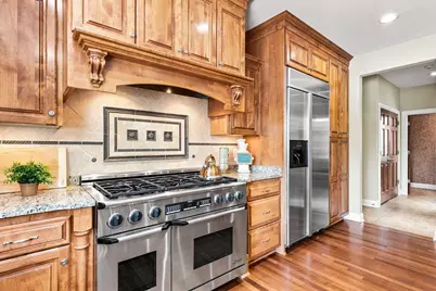 2125  Carriage Hills Dr, Delafield, WI 53018 - Photo 26