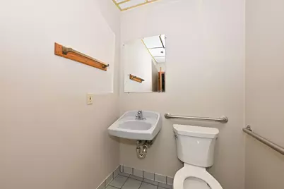 2121 S 55th St, West Allis, WI 53219 - Photo 16